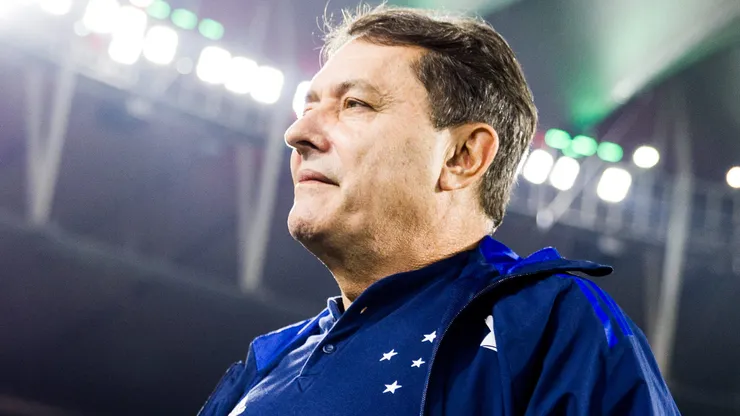 Investidor monitora o mercado - Foto: Rodrigo Ferreira/Cruzeiro.