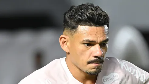 Tiquinho Soares não entrou em campo nos últimos jogos do Peixe.