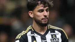 Atacante tem o futuro incerto - Foto: Gilson Lobo/AGIF.