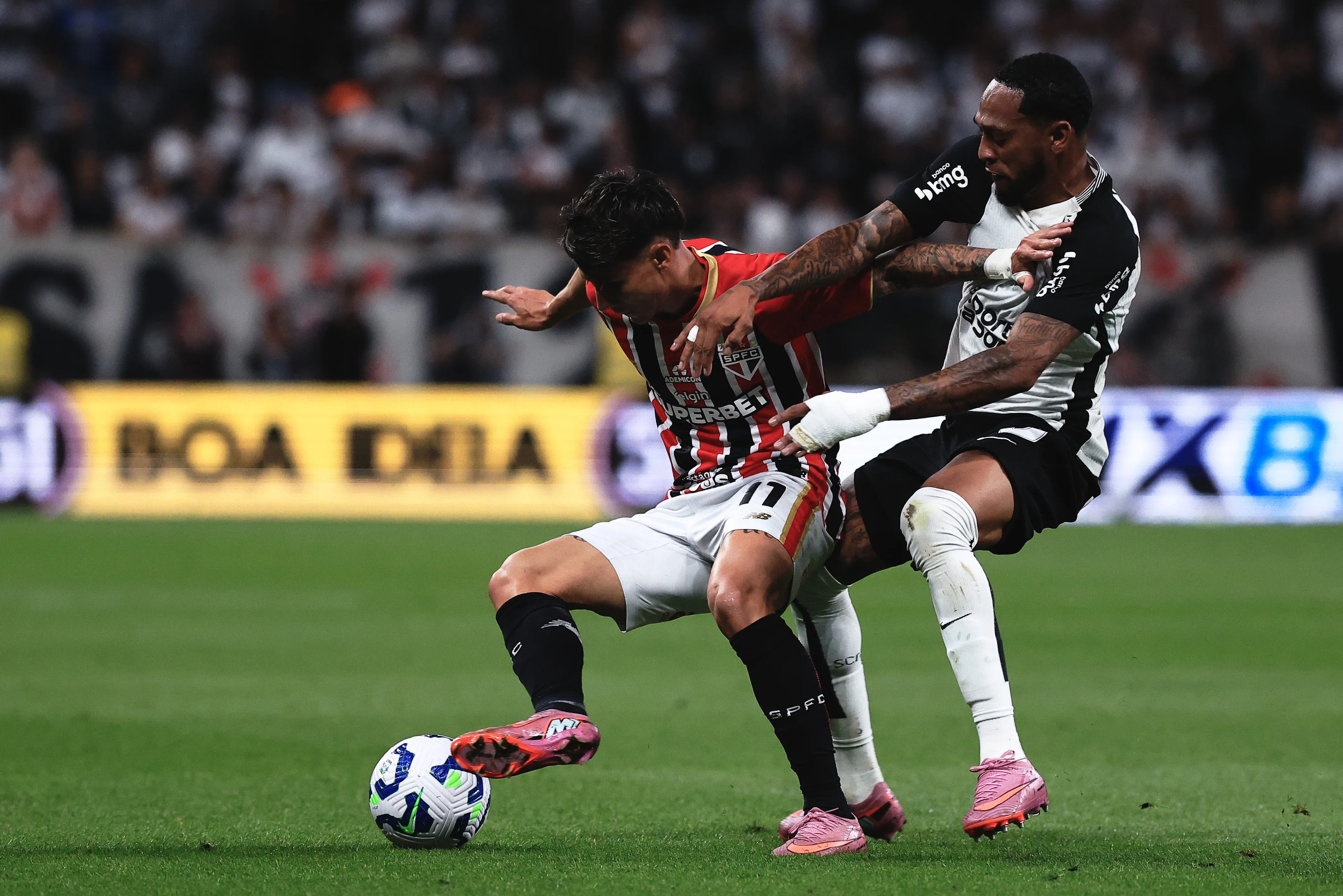 Martínez durante o mais recente Majestoso. Foto: Ettore Chiereguini/AGIF