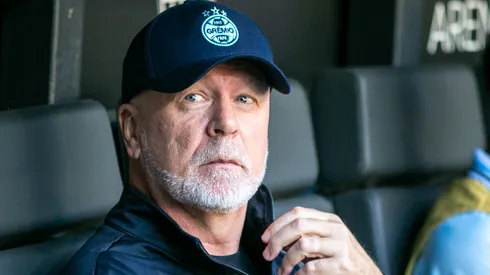 Mano Menezes tem uma lista de desfalques para Grêmio x Palmeiras.