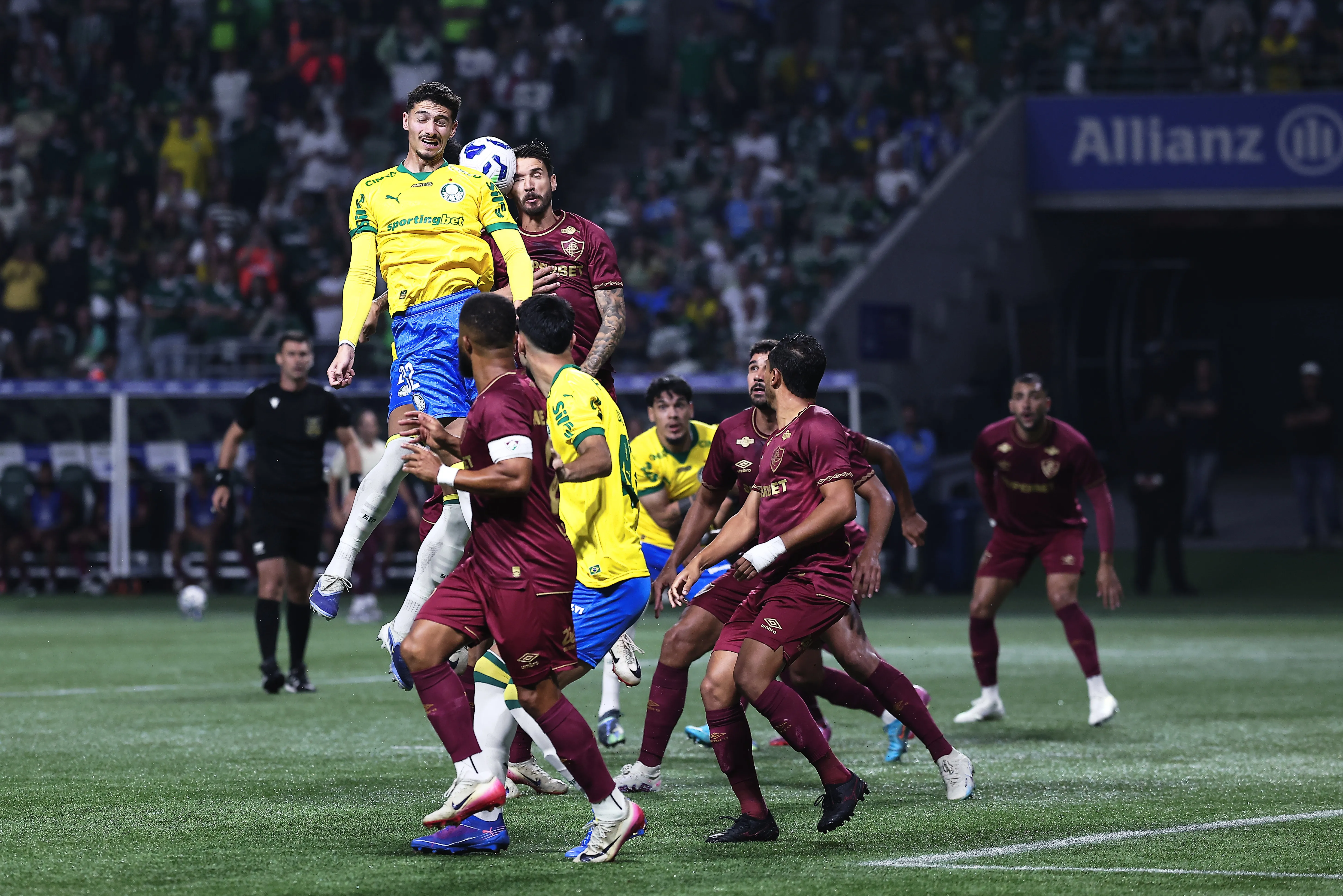 Palmeiras fez 96 cruzamentos nos últimos três jogos. Foto: Ettore Chiereguini/AGIF