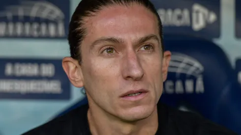 Filipe Luís e Flamengo foram punidos.