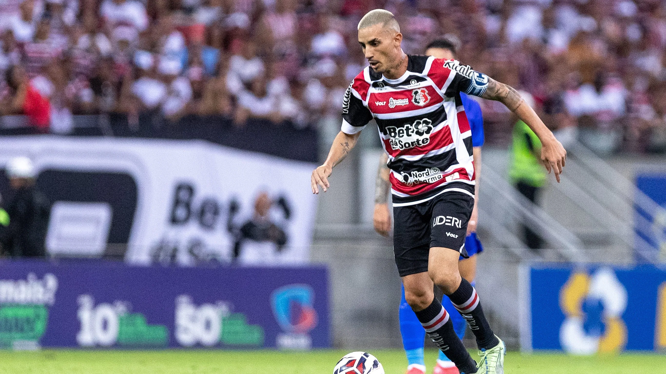 Thiago Galhardo jogador do Santa Cruz