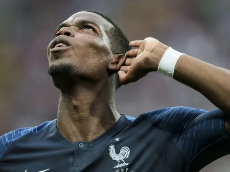 Neymar pega o telefone para convencer Pogba a jogar no Santos