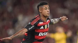 Atacante deu a sua opinião - Foto: Thiago Ribeiro/AGIF.