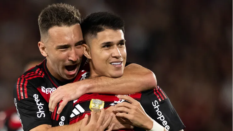 Luiz Araújo é um dos sete jogadores do Flamengo pendurados contra o Atlético-MG
