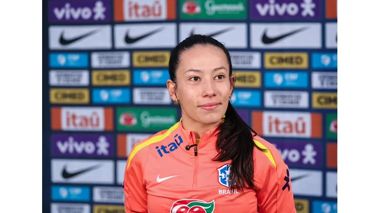 Bruninha com a Seleção Brasileira. Foto: Lívia Villas Boas/CBF