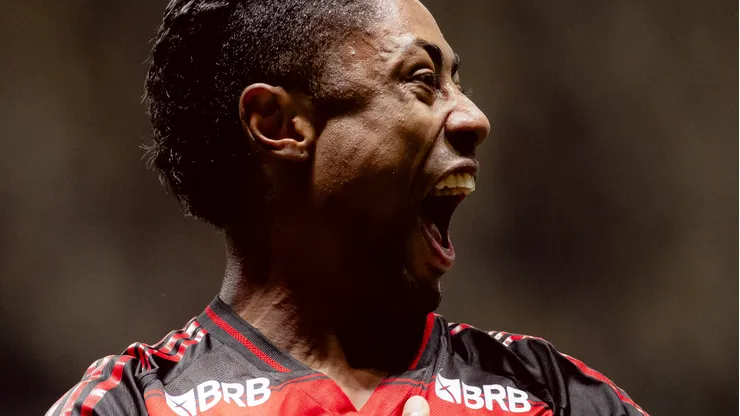 Bruno Henrique fez o gol que deixou o Flamengo perto do título. Foto: Adriano Fontes/CRF