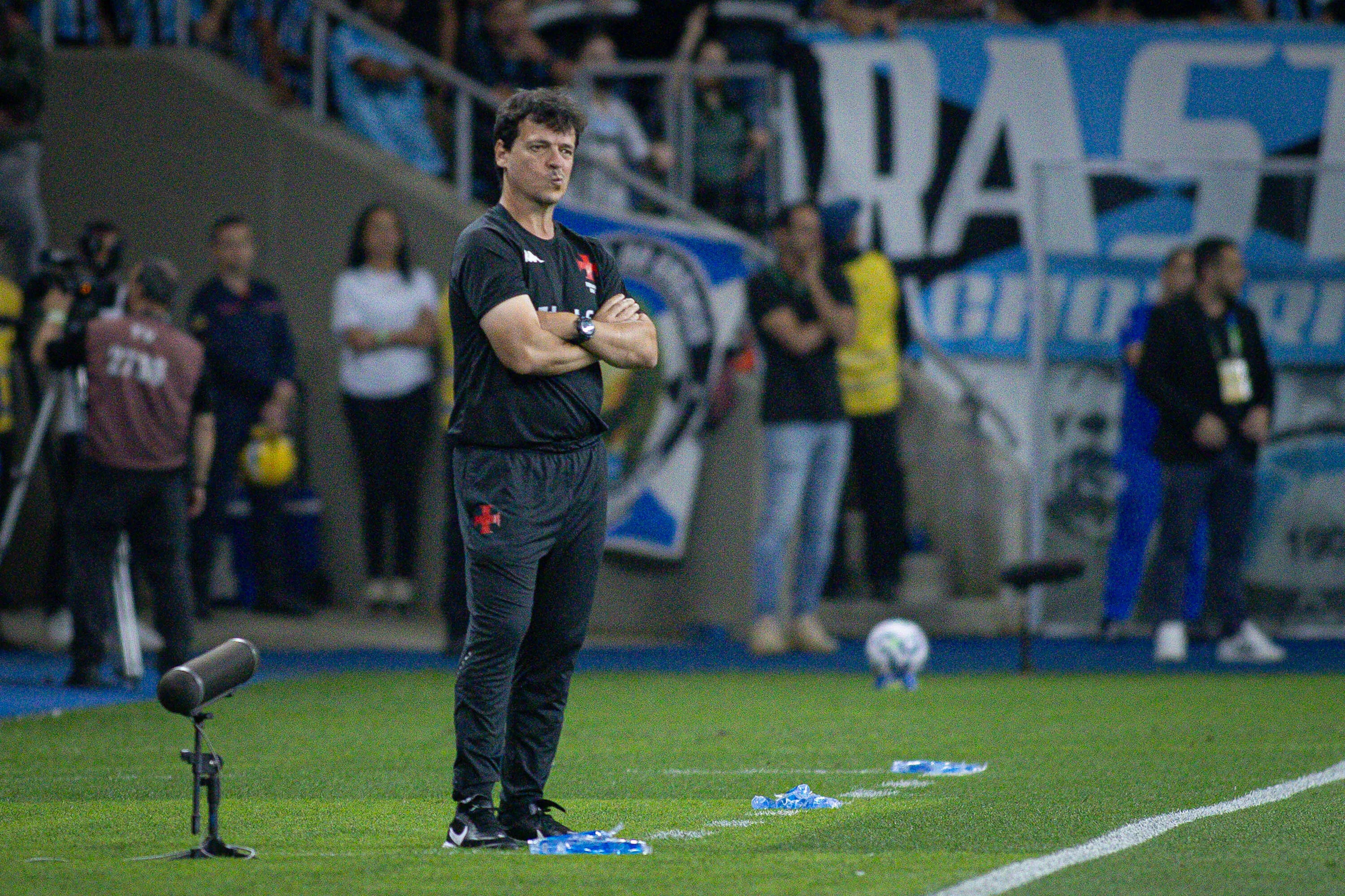 Fernando Diniz tecnico do Vasco durante partida contra o Gremio no estadio Arena do Gremio pelo campeonato Brasileiro A 2025. Foto: Maxi Franzoi/AGIF