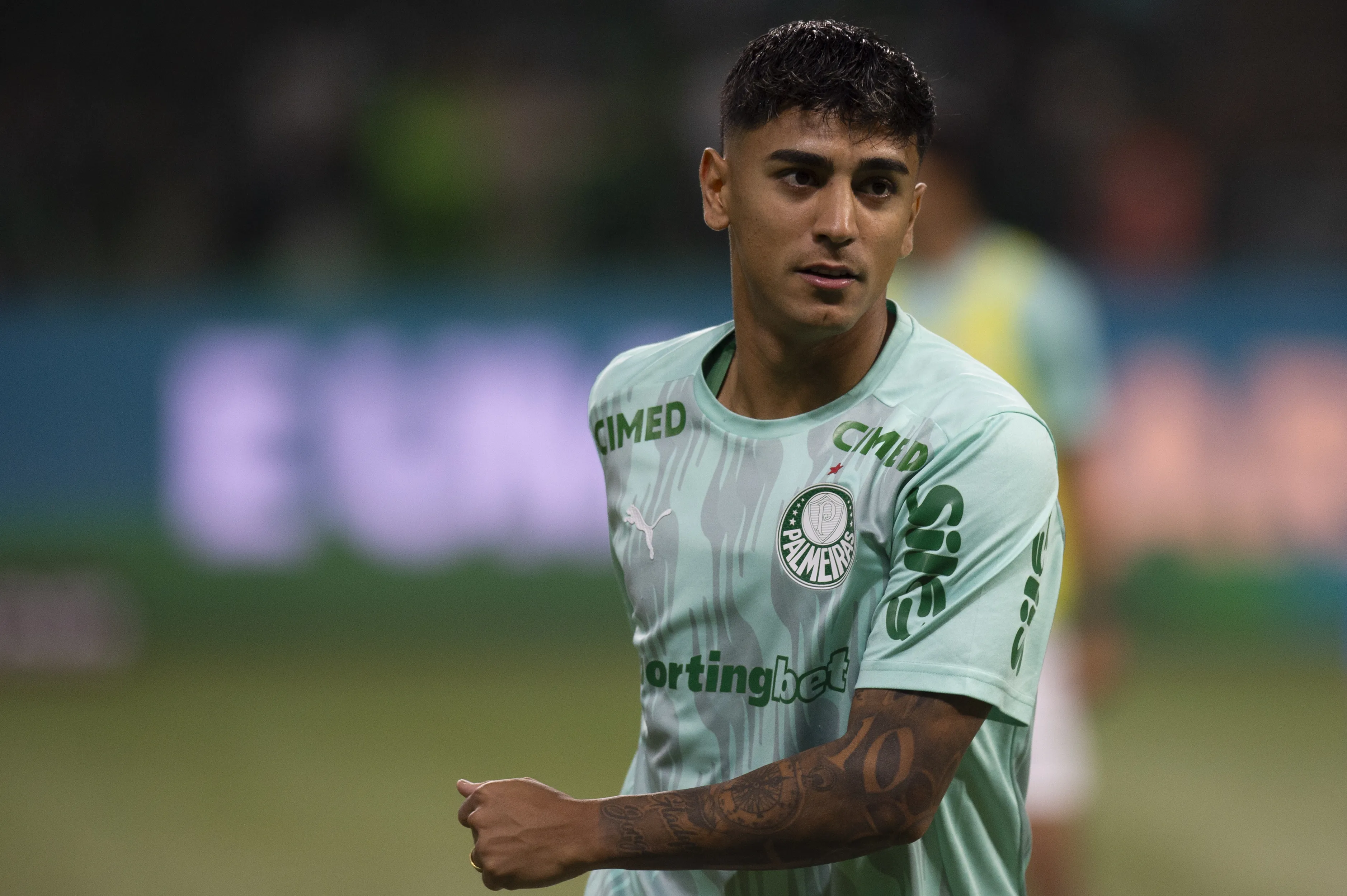 Facundo Torres encerra longa seca e volta a marcar em noite amarga para o Palmeiras — Foto: Anderson Romão/AGIF