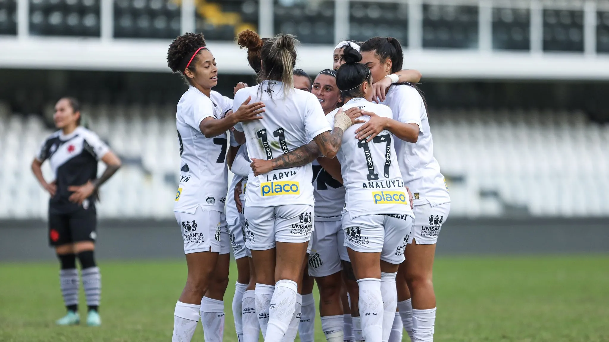 Elenco da Sereias da Vila