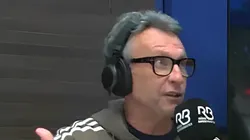 Craque Neto revela info exclusiva sobre o atacante do Santos. Foto: Reprodução/YouTube Rádio Bandeirantes.