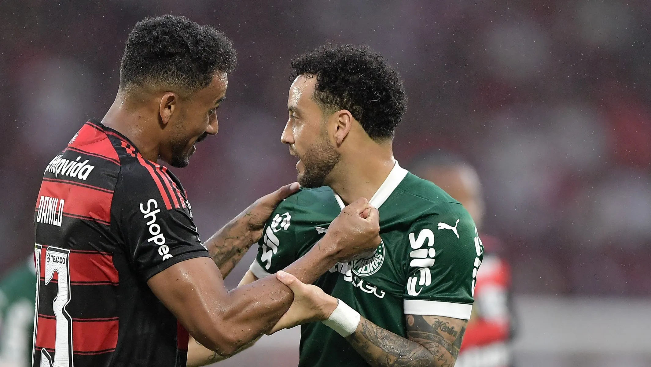 Duelo promete ser muito quente - Foto: Thiago Ribeiro/AGIF.