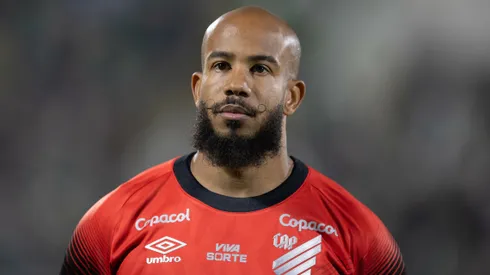 Patrick, meio-campista do Santos, emprestado ao Athletico-PR