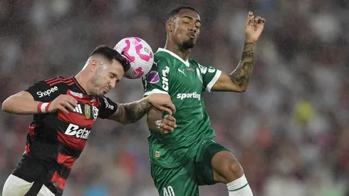 Saul, jogador do Flamengo, durante partida contra o Palmeiras, no estadio Maracana pelo campeonato Brasileiro A 2025. Foto: Thiago Ribeiro/AGIF