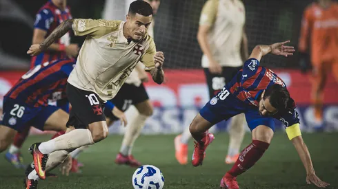 Coutinho cumpriu suspensão contra o Bahia e voltará contra o Inter