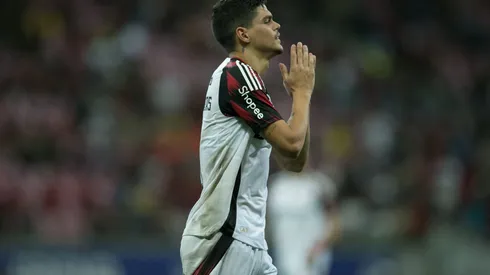 Palmeiras e Flamengo acumulam premiações milionárias e chegam à final da Libertadores com cofres reforçados — Foto Marlon CostaAGIF