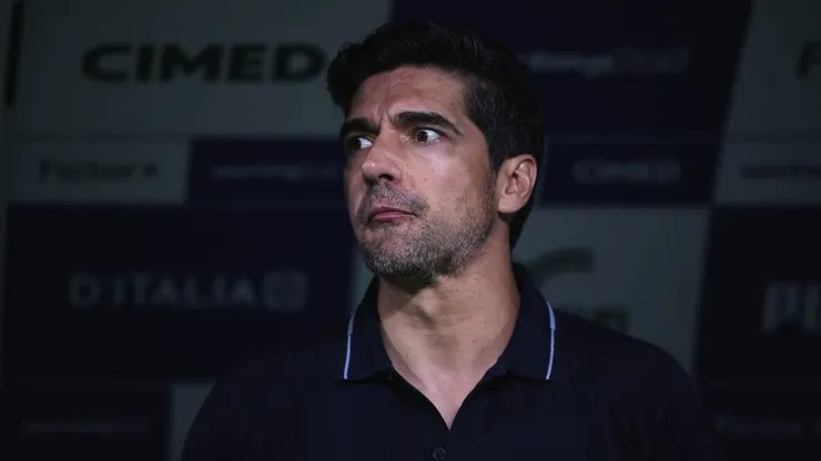 Abel Ferreira decide liberar medalhão para 2026