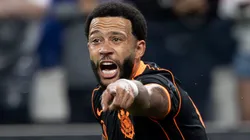 Memphis Depay deve estar em campo na decisão.