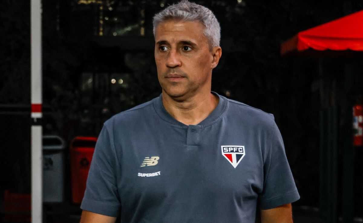 Crespo muda o ataque no segundo tempo e vê Luciano ser decisivo em vitória do São Paulo