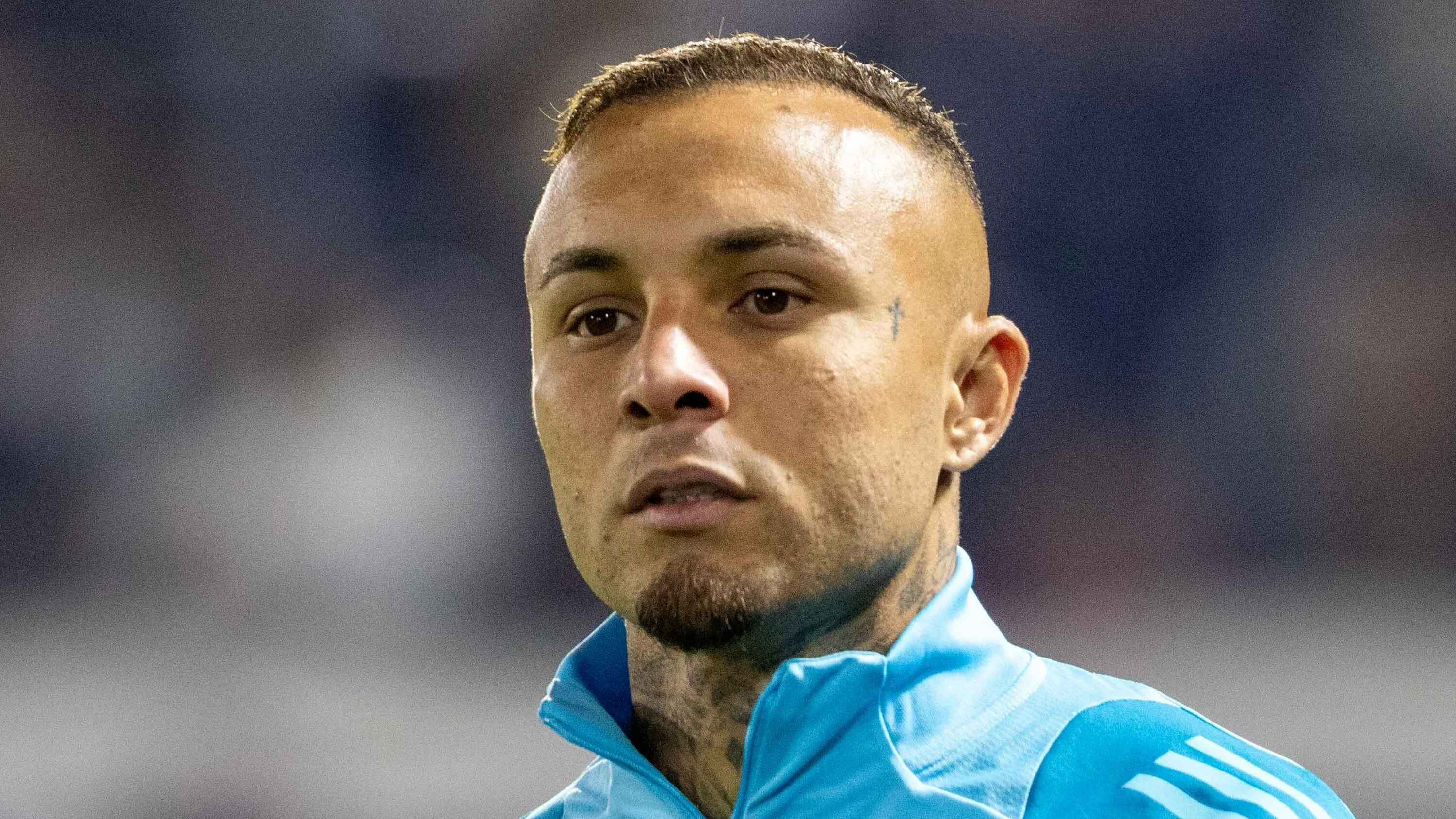 SP – BRAGANCA PAULISTA – 23/07/2025 – BRASILEIRO A 2025, BRAGANTINO X FLAMENGO – EWERTON CEBOLINHAjogador do Flamengo durante partida contra o Bragantino no estadio Cicero De Souza Marques pelo campeonato Brasileiro A 2025. Foto: Joisel Amaral/AGIF