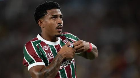 John Kennedy durante comemoração do gol marcado pelo Fluminense na goleada diante do São Paulo
