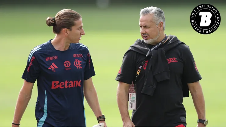 Filipe Luís e José Boto conversando durante a preparação do Flamengo para a Libertadores