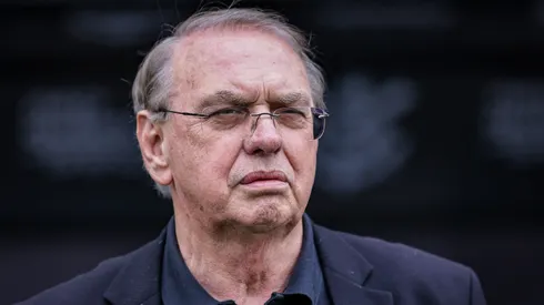 Osmar Stabile presidente do Coritnhians durante partida pelo clube