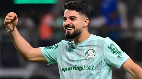 Flaco López vem recebendo contatos.