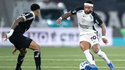 Memphis Depay, jogador do Corinthians, durante partida contra o Botafogo no estadio Engenhao pelo campeonato Brasileiro A 2025. Foto: Jorge Rodrigues/AGIF