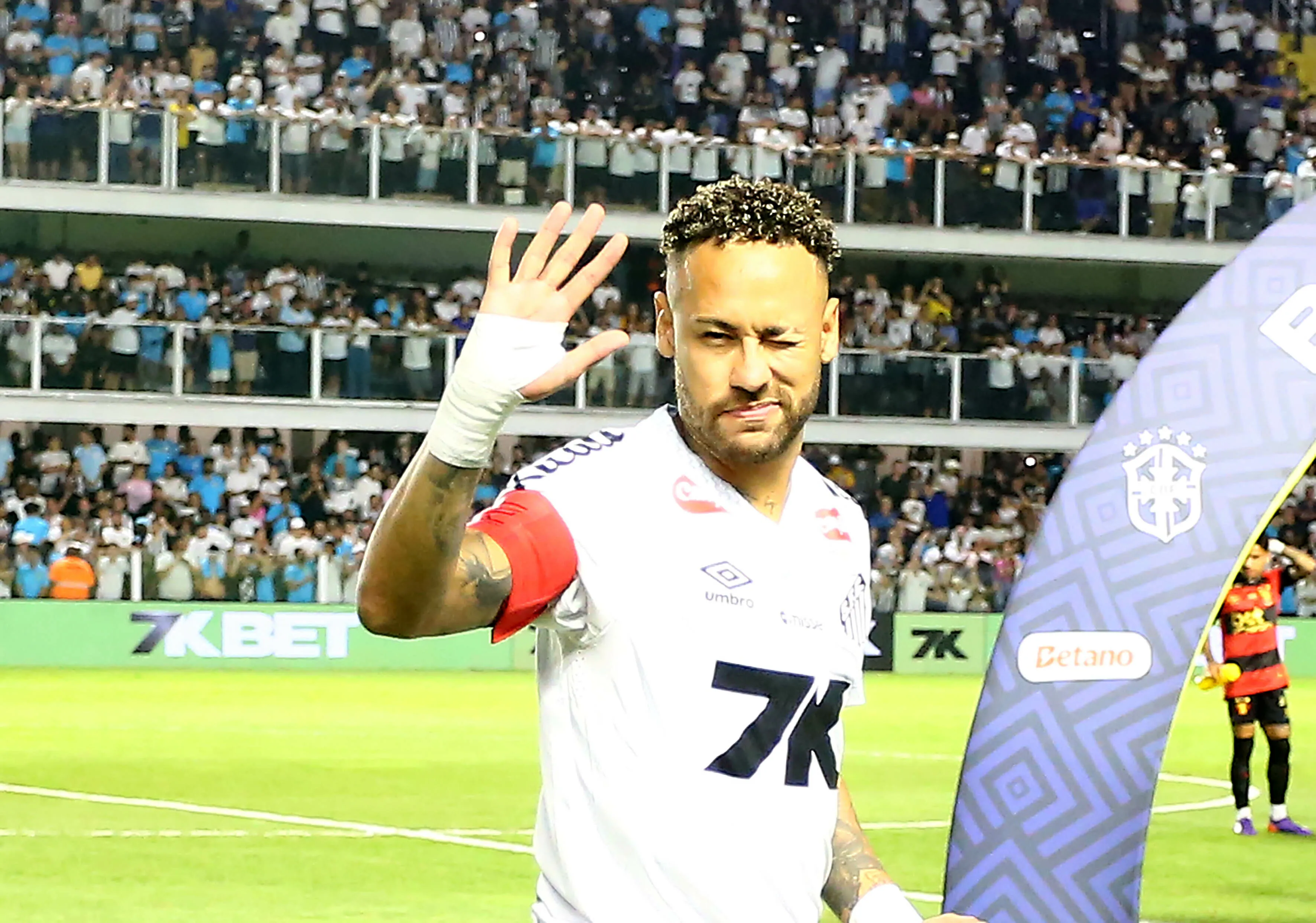 Neymar abriu o placar para o Peixe. Foto: Mauricio De Souza/AGIF