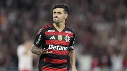 RJ - RIO DE JANEIRO - 22/11/2025 - BRASILEIRO A 2025, FLAMENGO X BRAGANTINO - Arrascaeta jogador do Flamengo comemora seu gol durante partida contra o Bragantino no estadio Maracana pelo campeonato Brasileiro A 2025. Foto: Alexandre Loureiro/AGIF