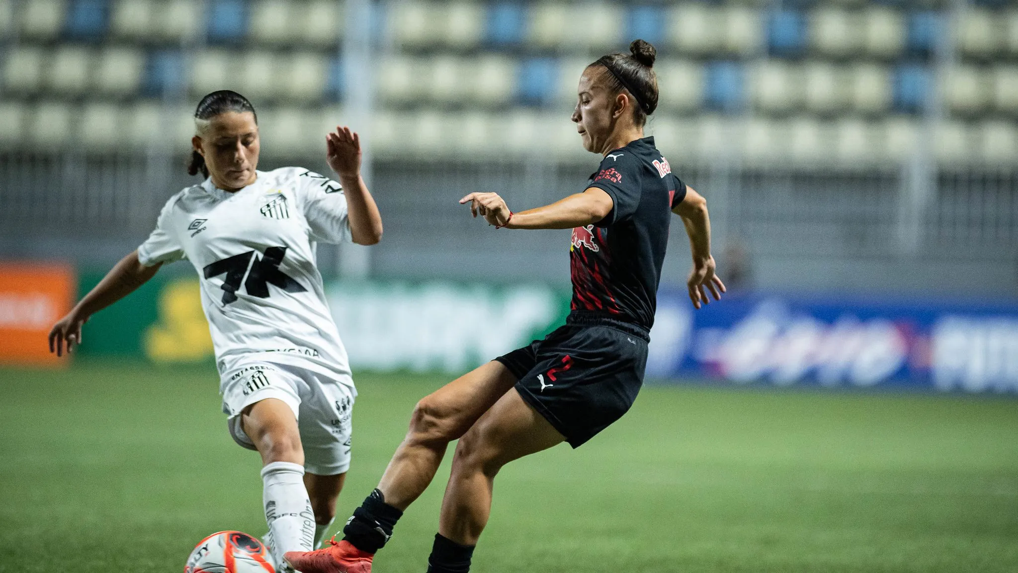 Red Bull Bragantino e Santos em campo pelo Paulistão Feminino