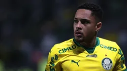 Vitor Roque, atacante do Palmeiras