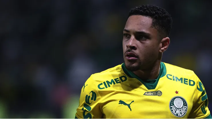 Vitor Roque, atacante do Palmeiras