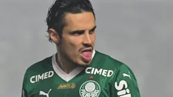 Raphael Veiga deve começar o jogo no banco de reservas.