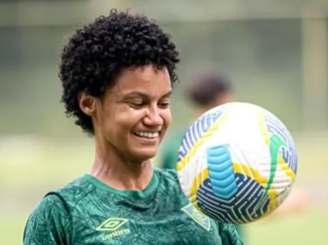Karina renova contrato com time feminino do Fluminense até 2026