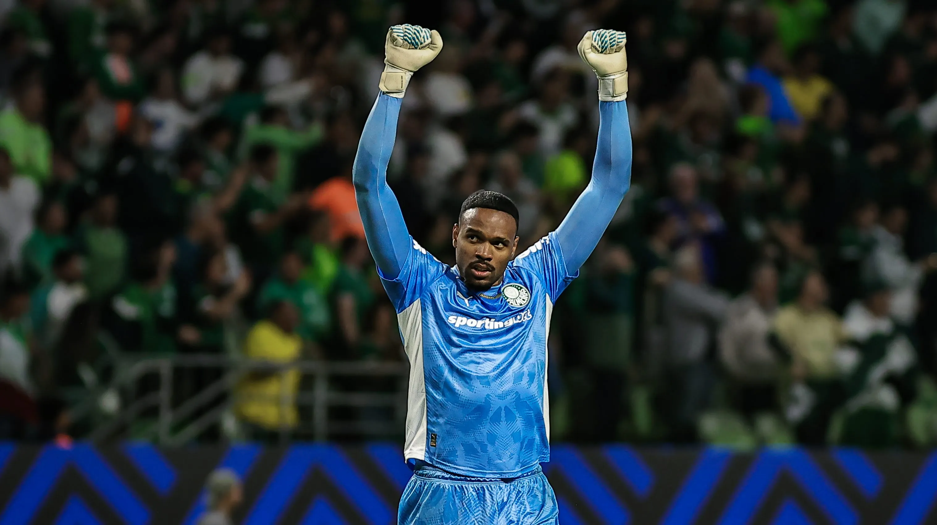 Carlos Miguel goleiro do Palmeiras comemora gol durante partida contra o Santos no estadio Arena Allianz Parque pelo campeonato Brasileiro A 2025. Foto: Fabio Giannelli/AGIF