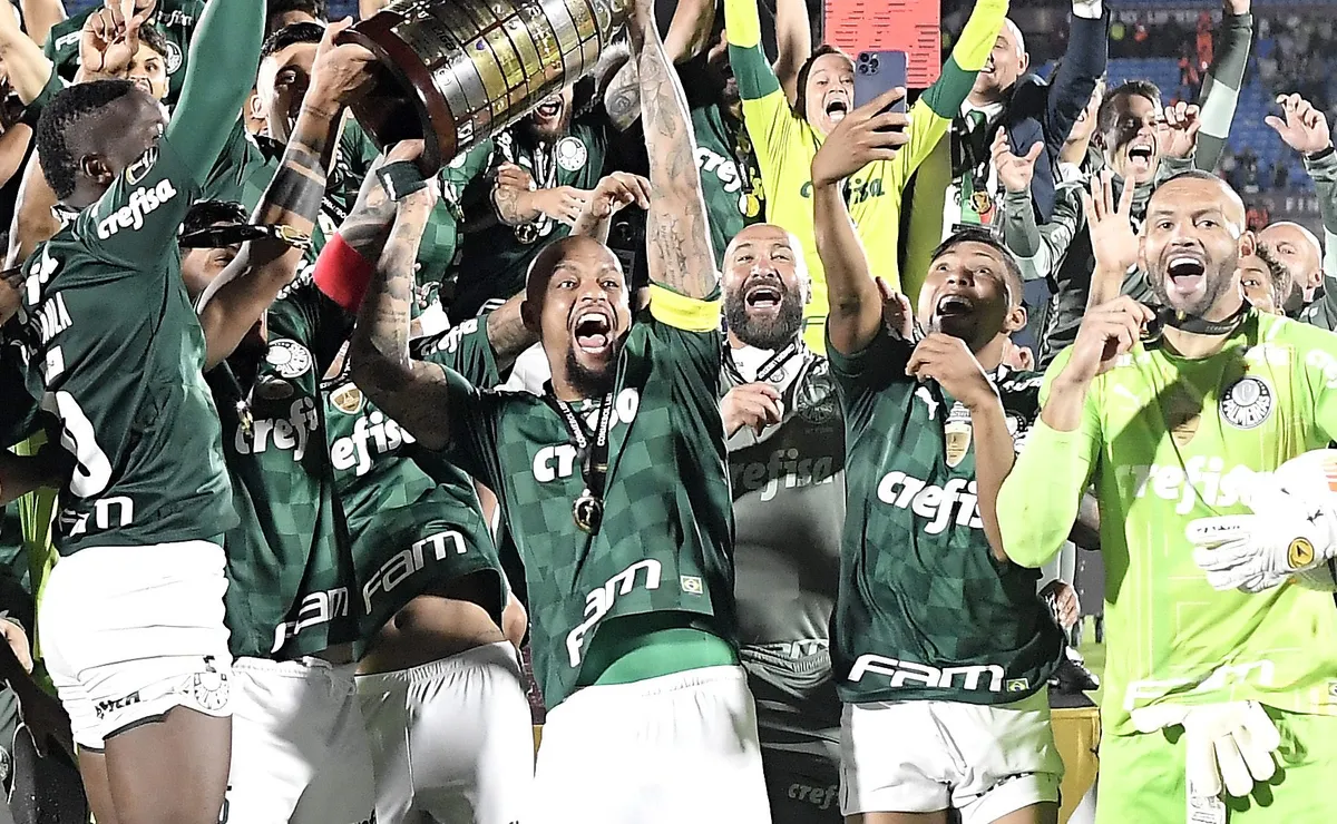 Palmeiras aposta no calção branco que garantiu todos os títulos das finais únicas da Copa Libertadores
