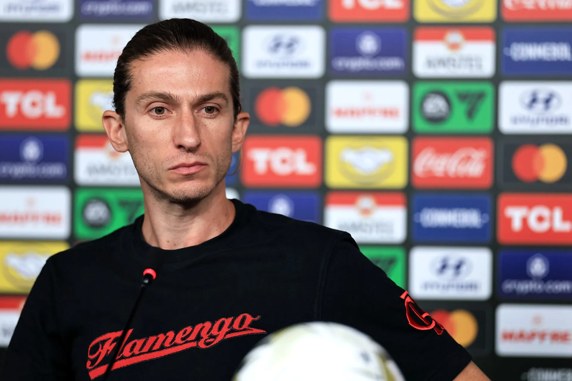 Filipe Luís durante a coletiva de imprensa. Photo by Buda Mendes/Getty Images