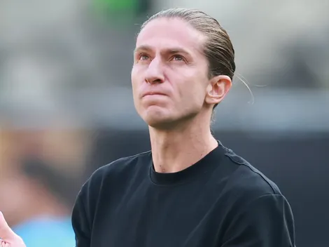 Filipe Luís controla o jogo e Flamengo vence a final