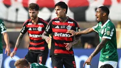Erick Pulgar quase foi expulso logo no primeiro tempo em Lima (Photo by Rodrigo Valle)