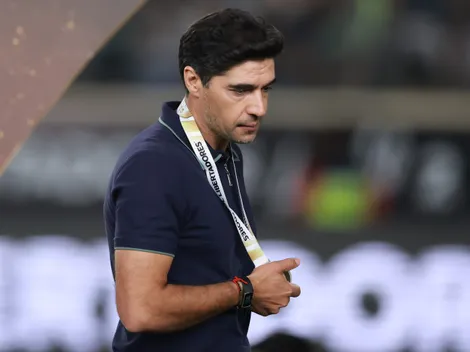 Abel Ferreira ironizando arbitragem na final da Libertadores