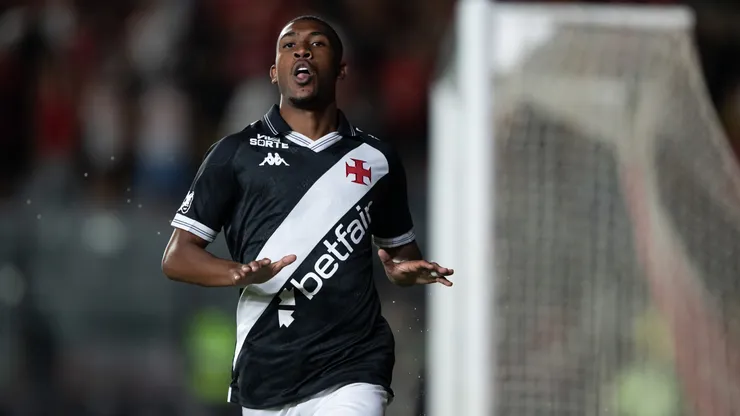 Rayan comemorando pelo Vasco contra o Internacional - Foto: Jorge Rodrigues/AGIF