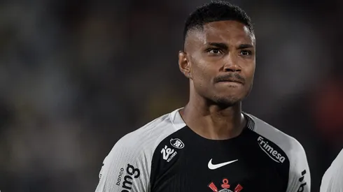 Vitinho em campo pelo Corinthians. Foto: Thiago Ribeiro/AGIF