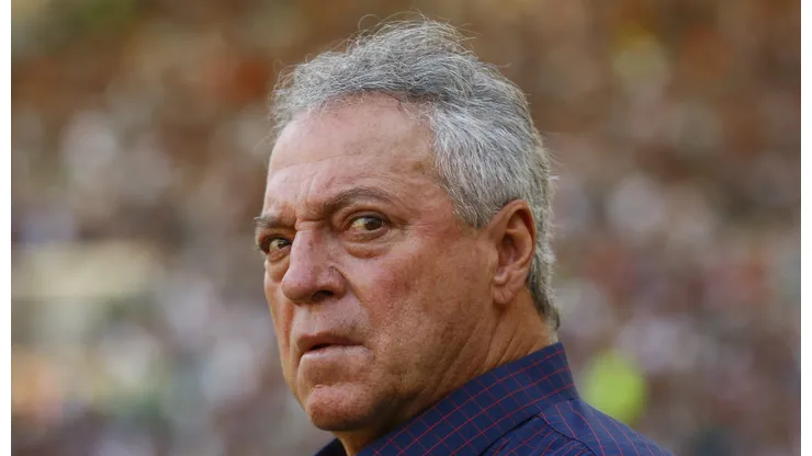 Abel Braga, treinador do Internacional atuando em partida pelo campeonato brasileiro (Foto: Wagner Meier/Getty Images)