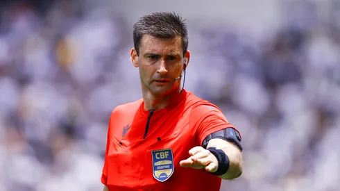 1° gol do Botafogo gerou reclamações