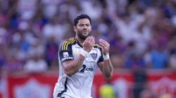 Hulk em ação na partida contra o Fortaleza