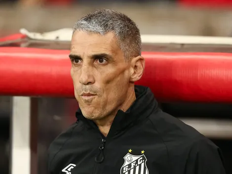 Vojvoda mira feito defensivo inédito no Santos contra o Juventude